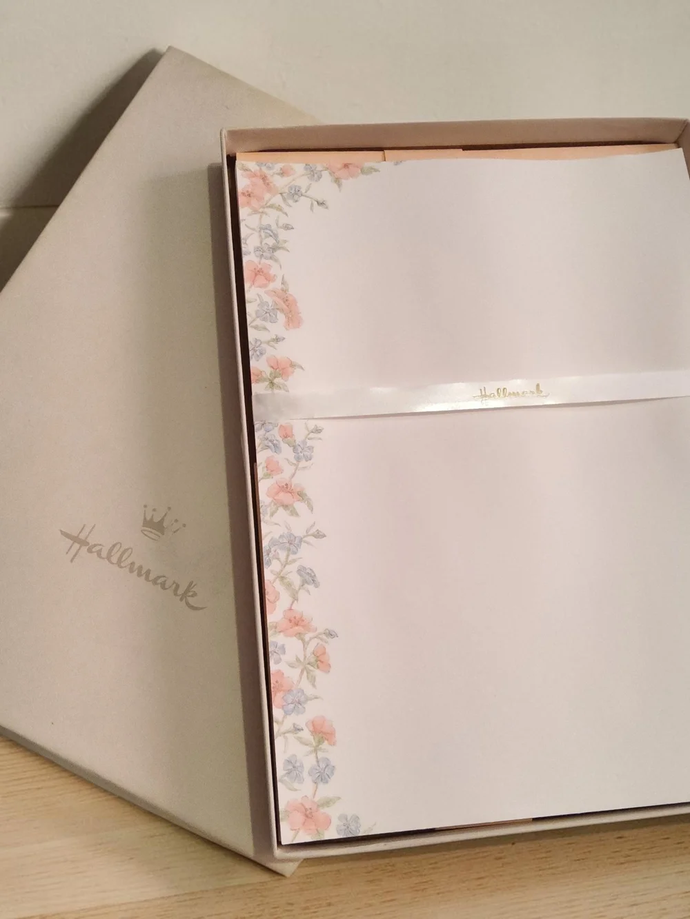 Hallmark White Notecards with Peach Floral Border and Peach Envelopes